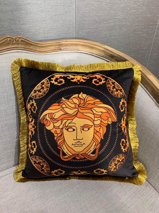 Versace Cushion 45X45cm 07